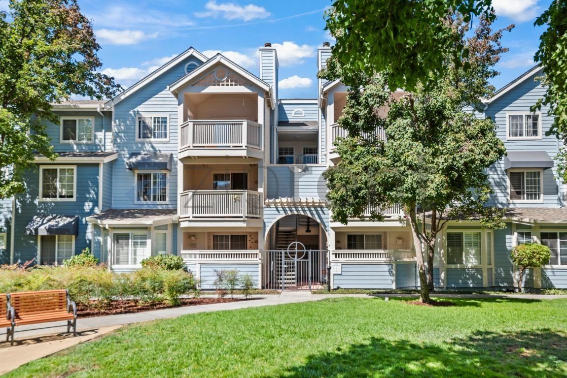 606 Arcadia Ter #304 - Photo 2 of 29