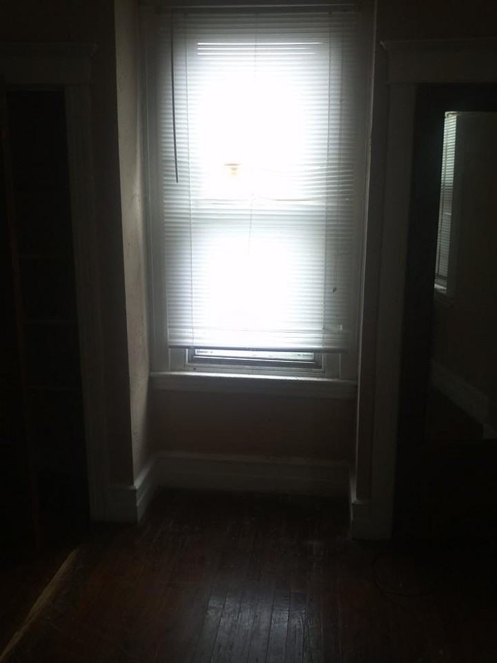 3825 N 16th St - Photo 2 of 10