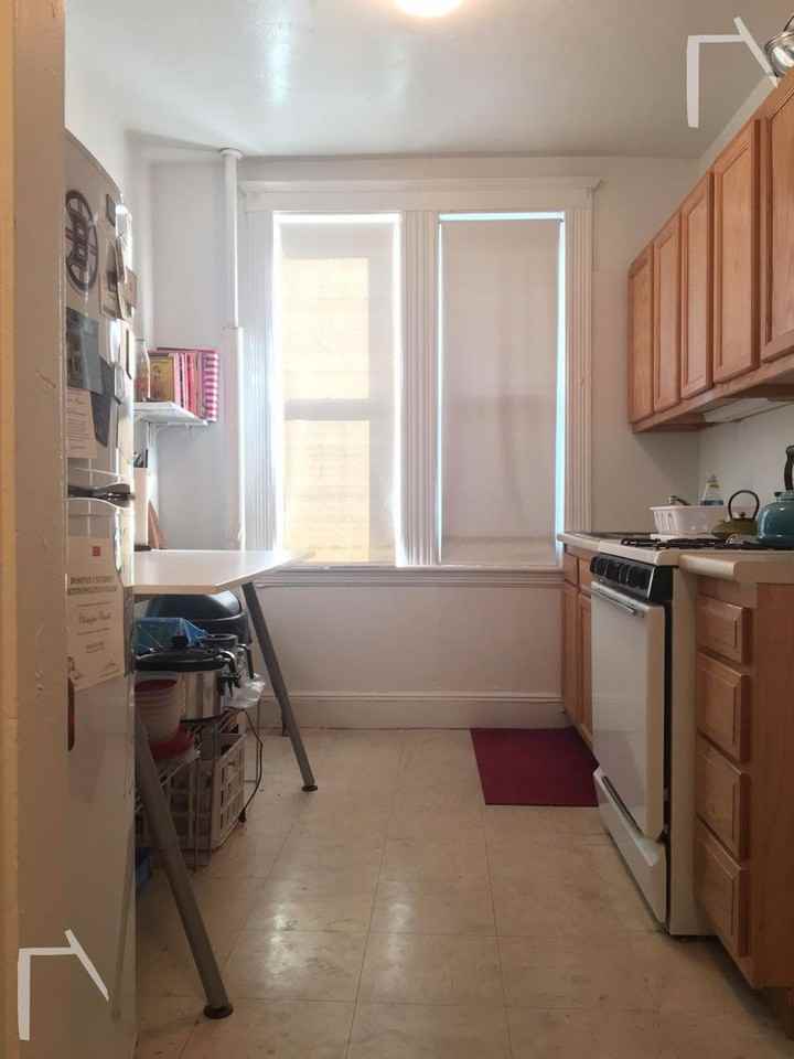 1626 Commonwealth Ave - Photo 3 of 5