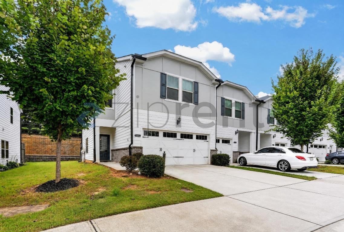 5562 Plain Field Ln - Photo 2 of 31