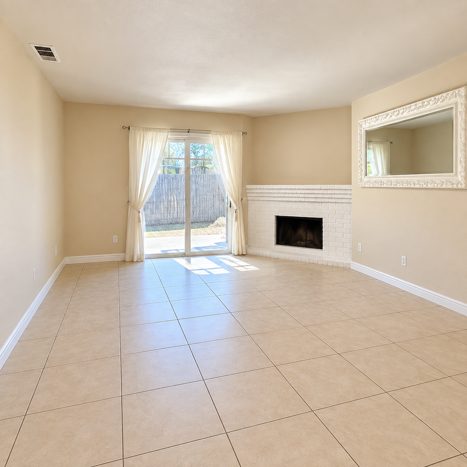 2512 Santa Ana Ave #D - Photo 5 of 16