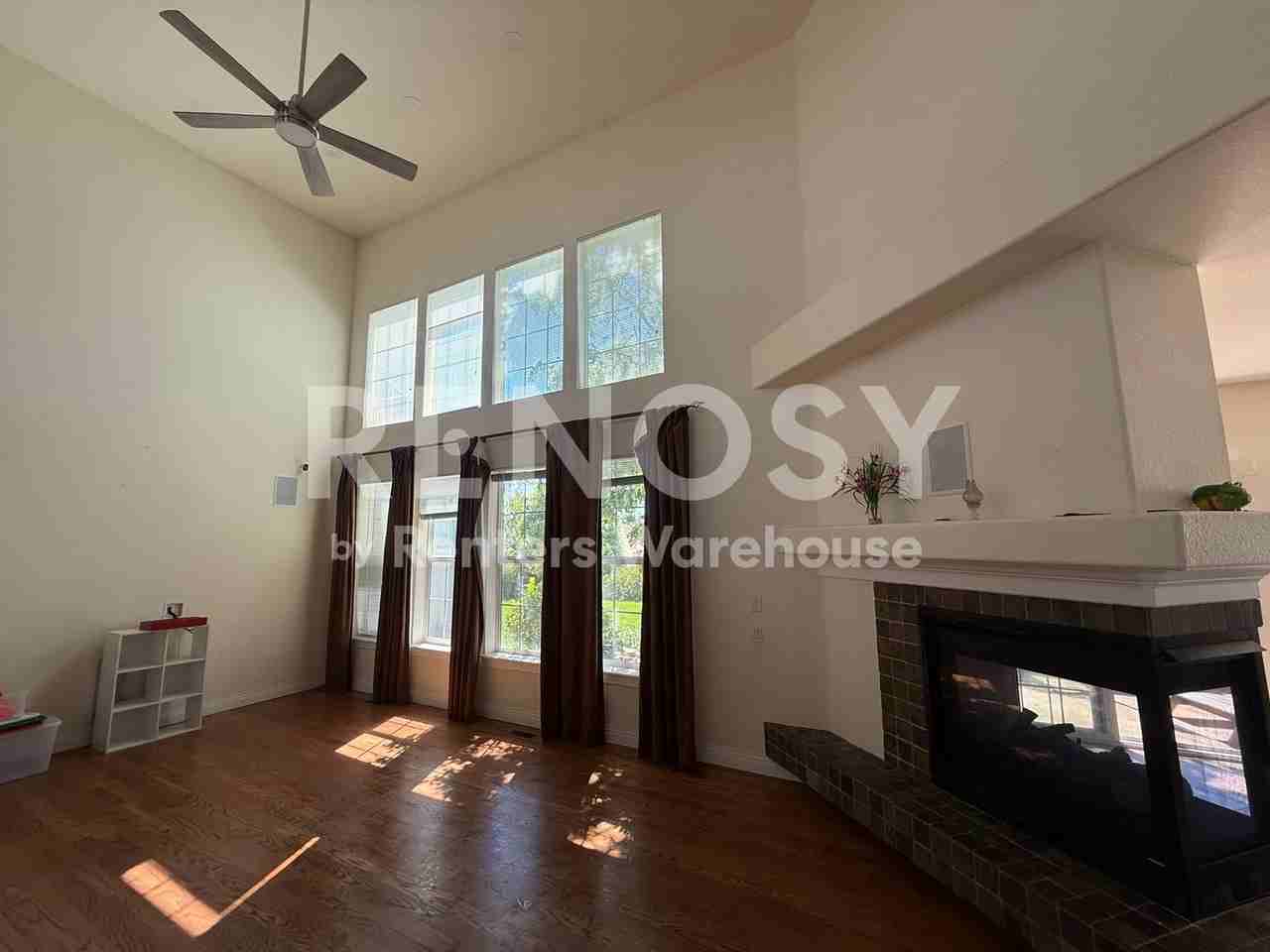 5158 Silver Feather Cir - Photo 4 of 32