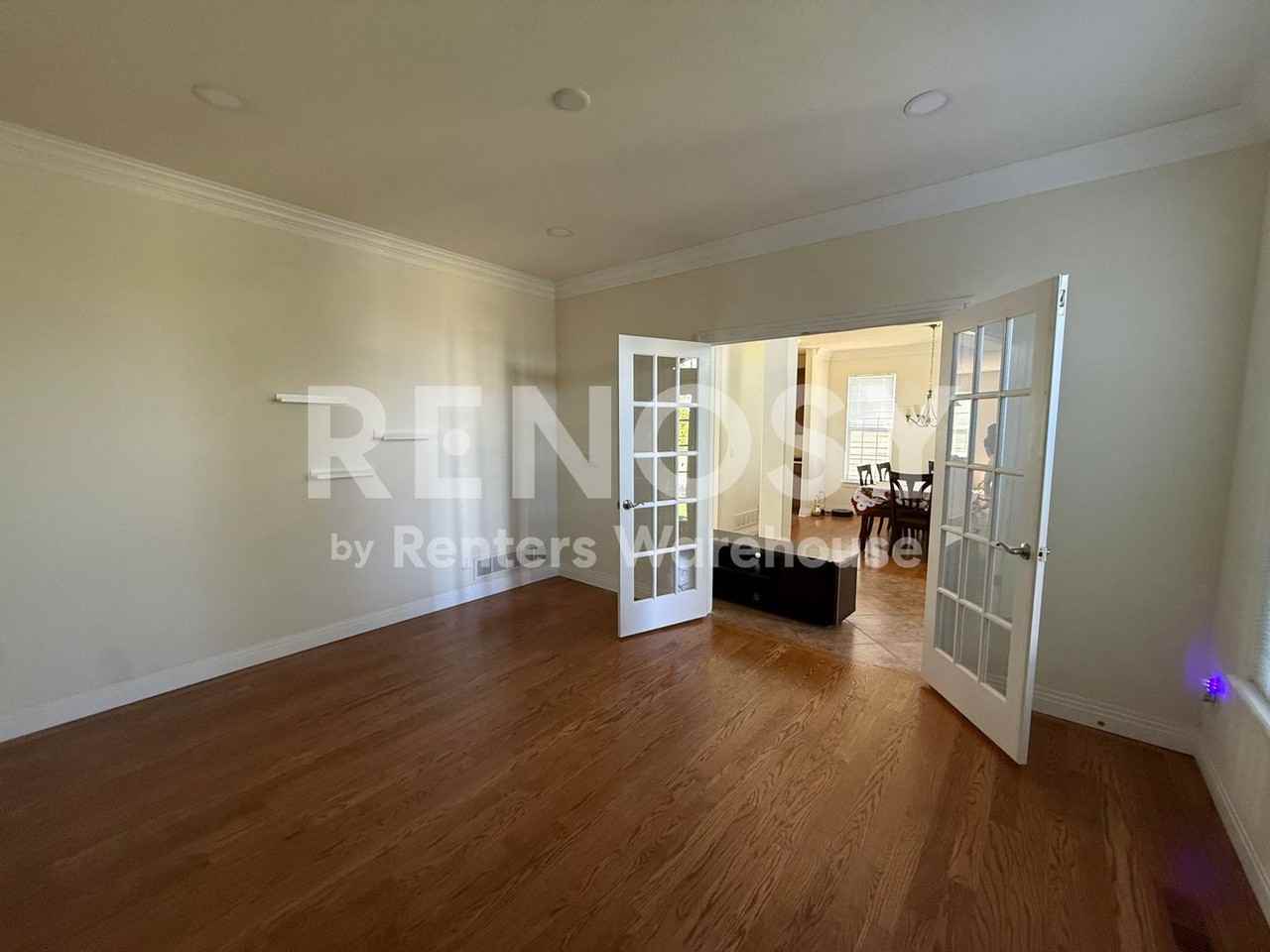 5158 Silver Feather Cir - Photo 7 of 32