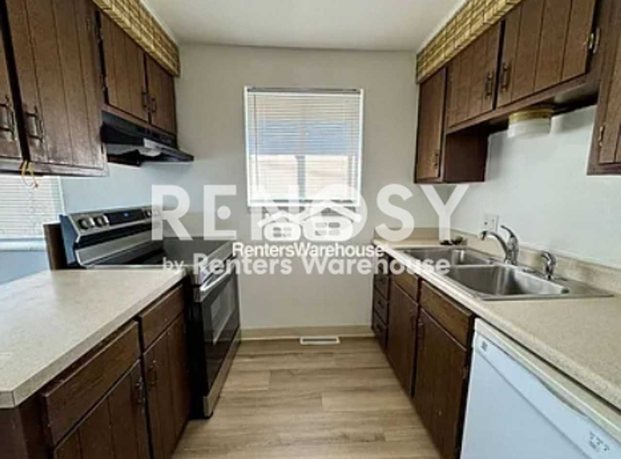 9846 W 22nd Pl - Photo 5 of 14