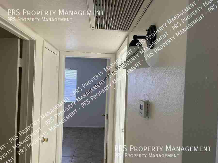 461 W 16th Ave Apt 4 - Photo 7 of 10