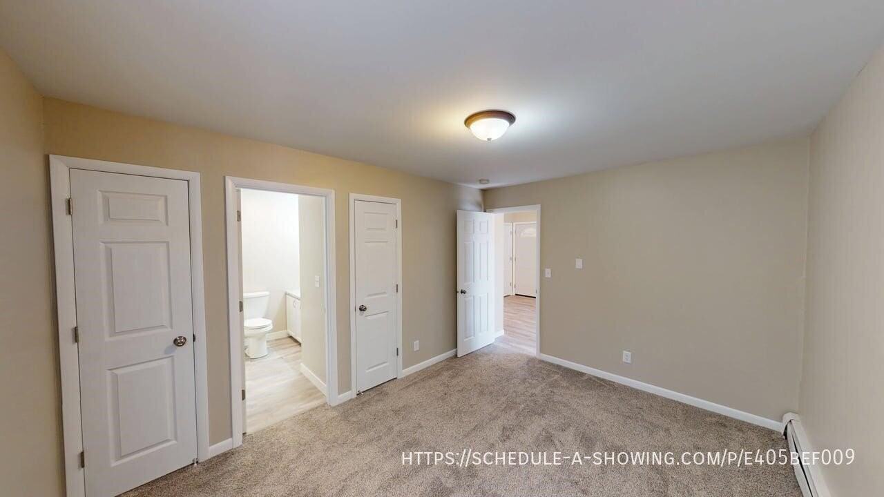 701 Grove St #4 - Photo 4 of 9
