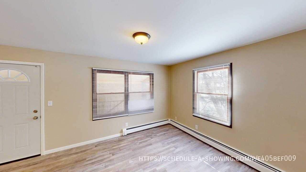 701 Grove St #4 - Photo 7 of 9