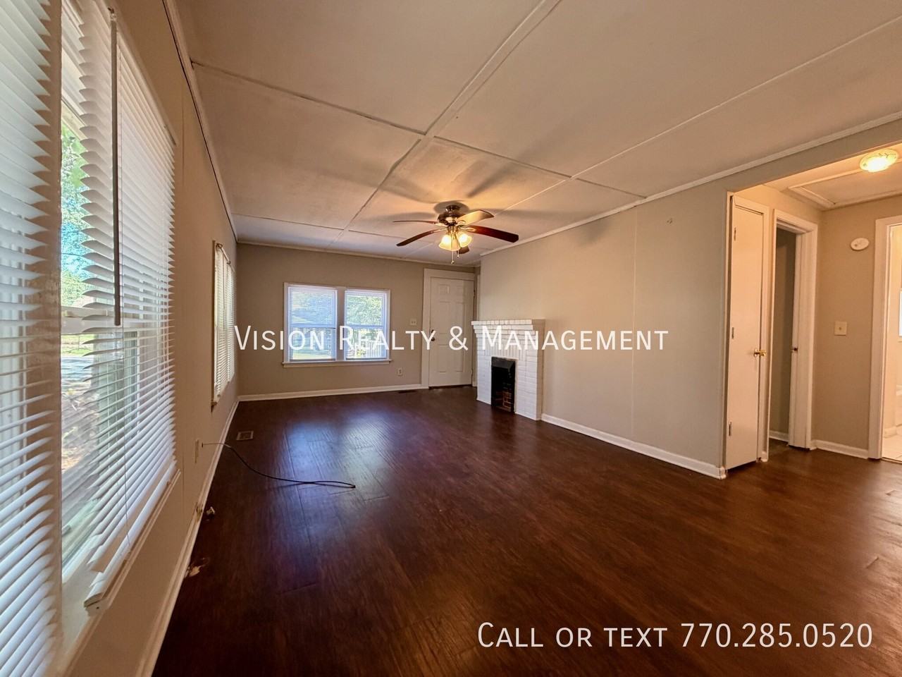 215 Brown St - Photo 6 of 40