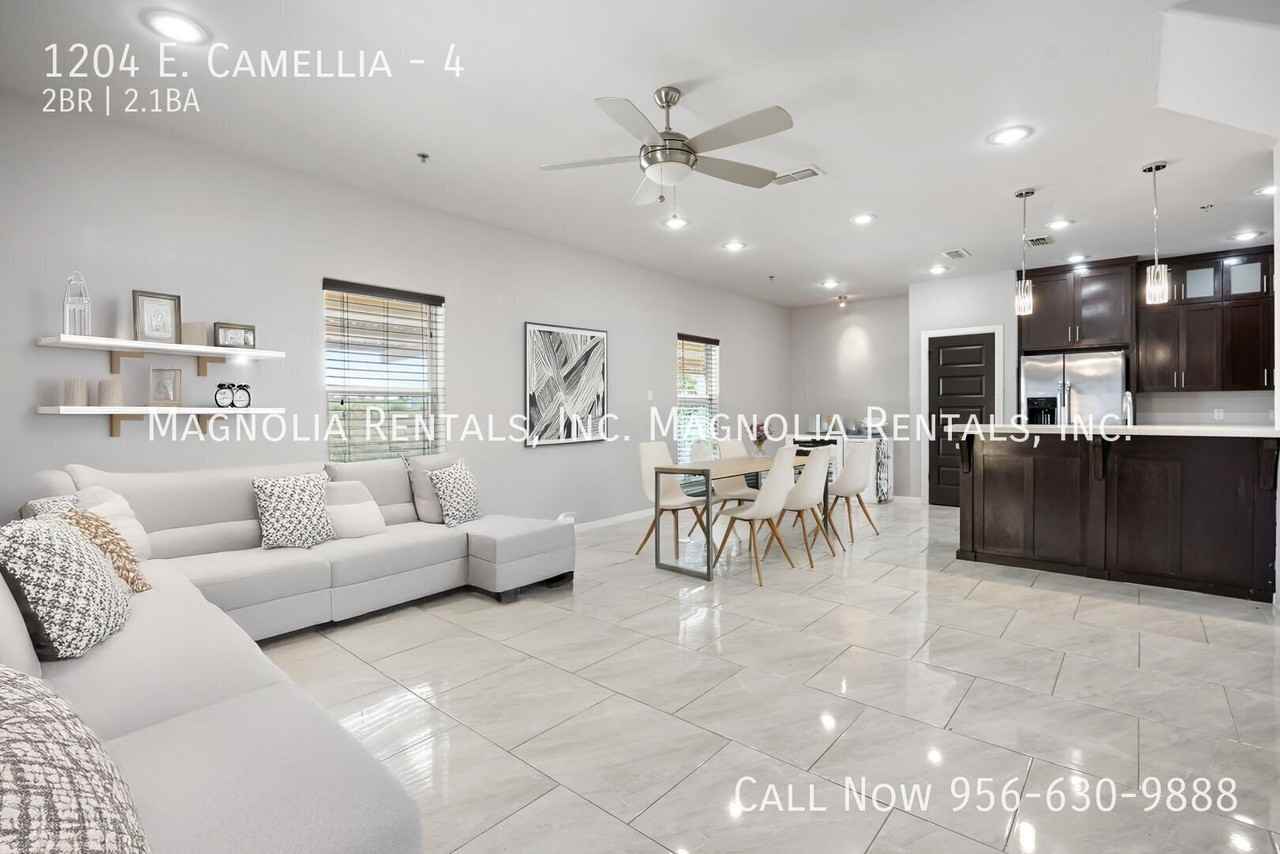 1204 E Camellia Ave #4 - Photo 4 of 15