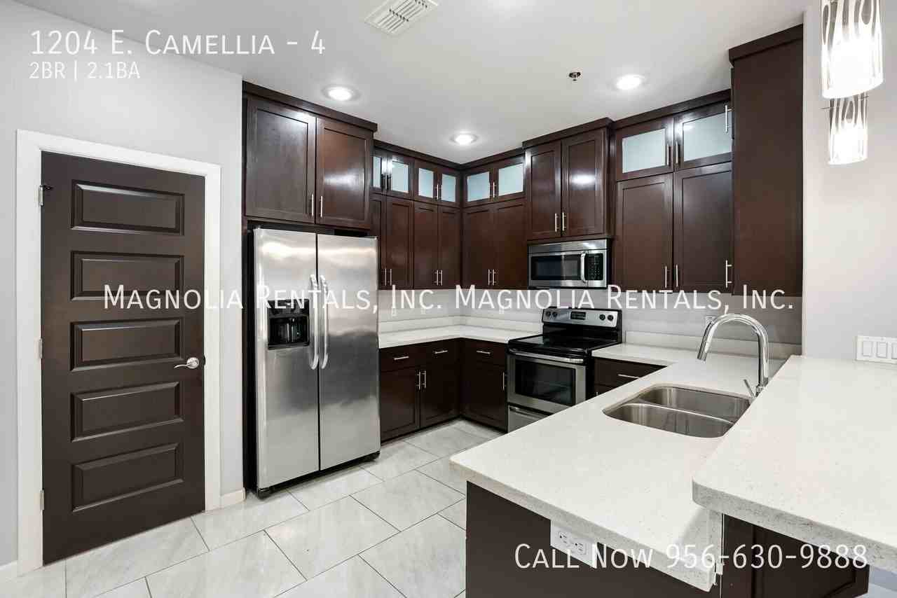 1204 E Camellia Ave #4 - Photo 5 of 15