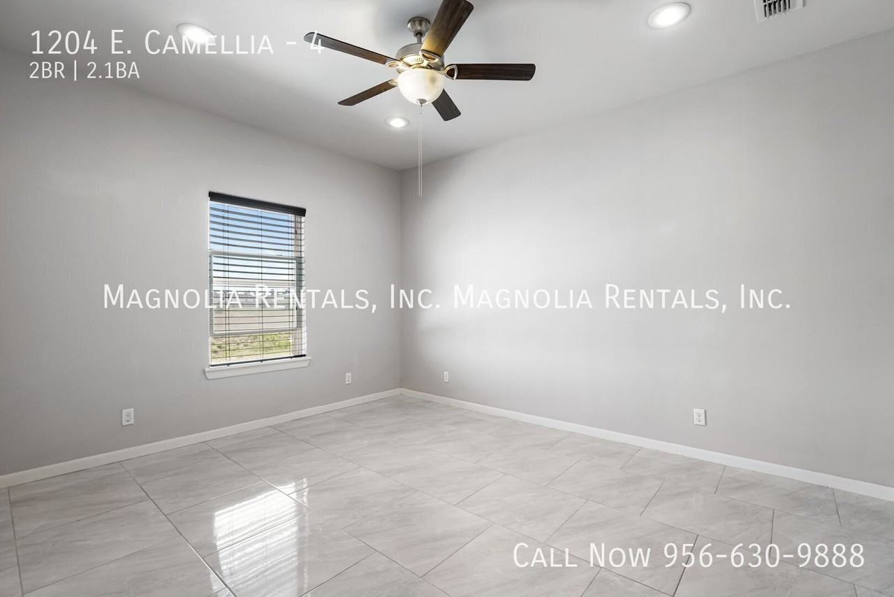 1204 E Camellia Ave #4 - Photo 6 of 15