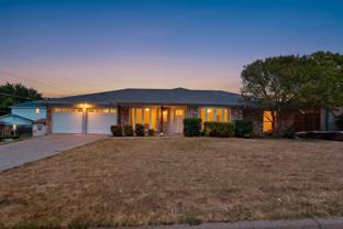 6505 Victoria Ave - Photo 1 of 1