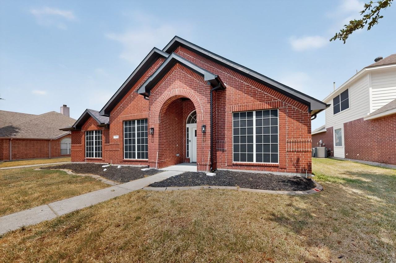 11112 Amber Valley Dr - Photo 4 of 46