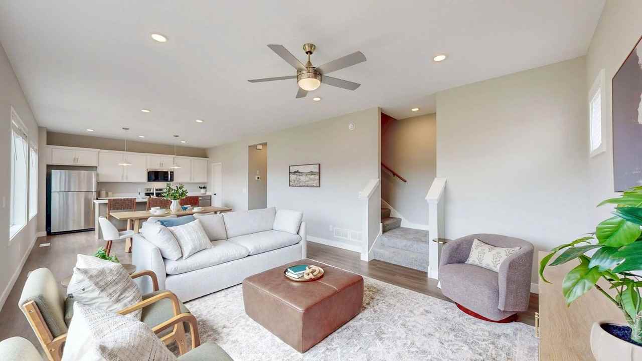 16002 Kenyon Ct - Photo 7 of 39