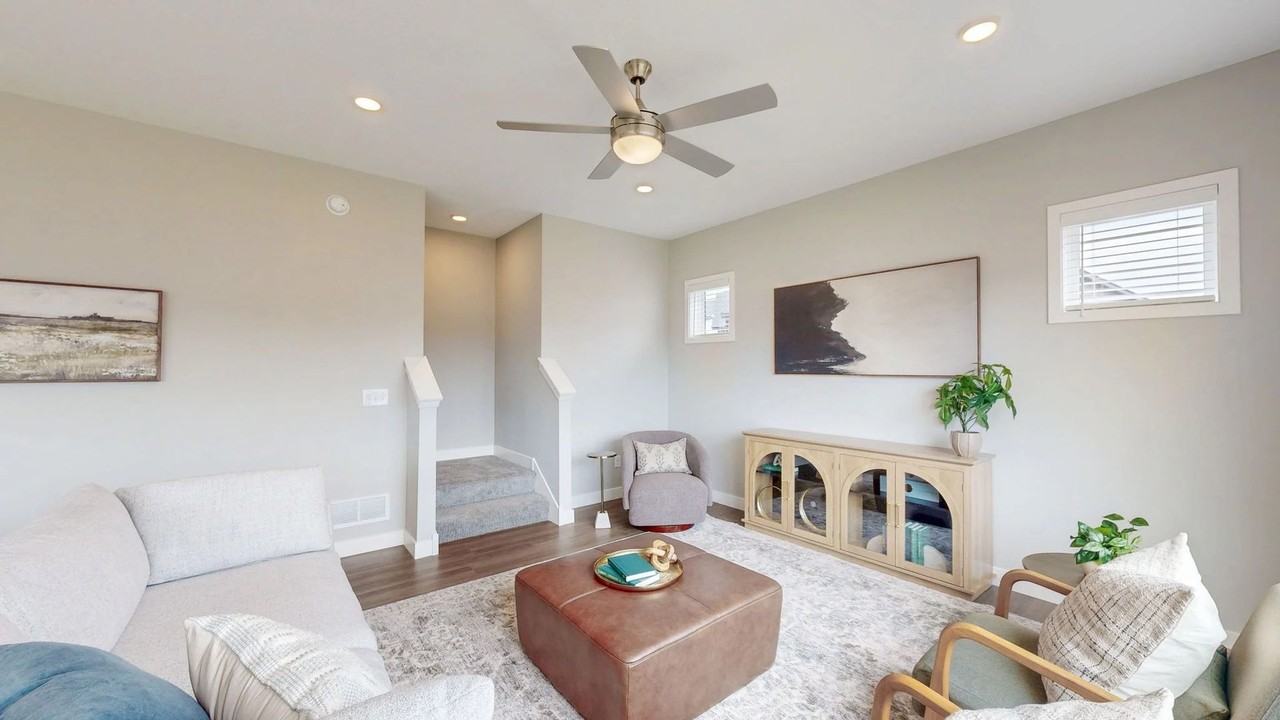 16003 Kenyon Ct - Photo 7 of 50