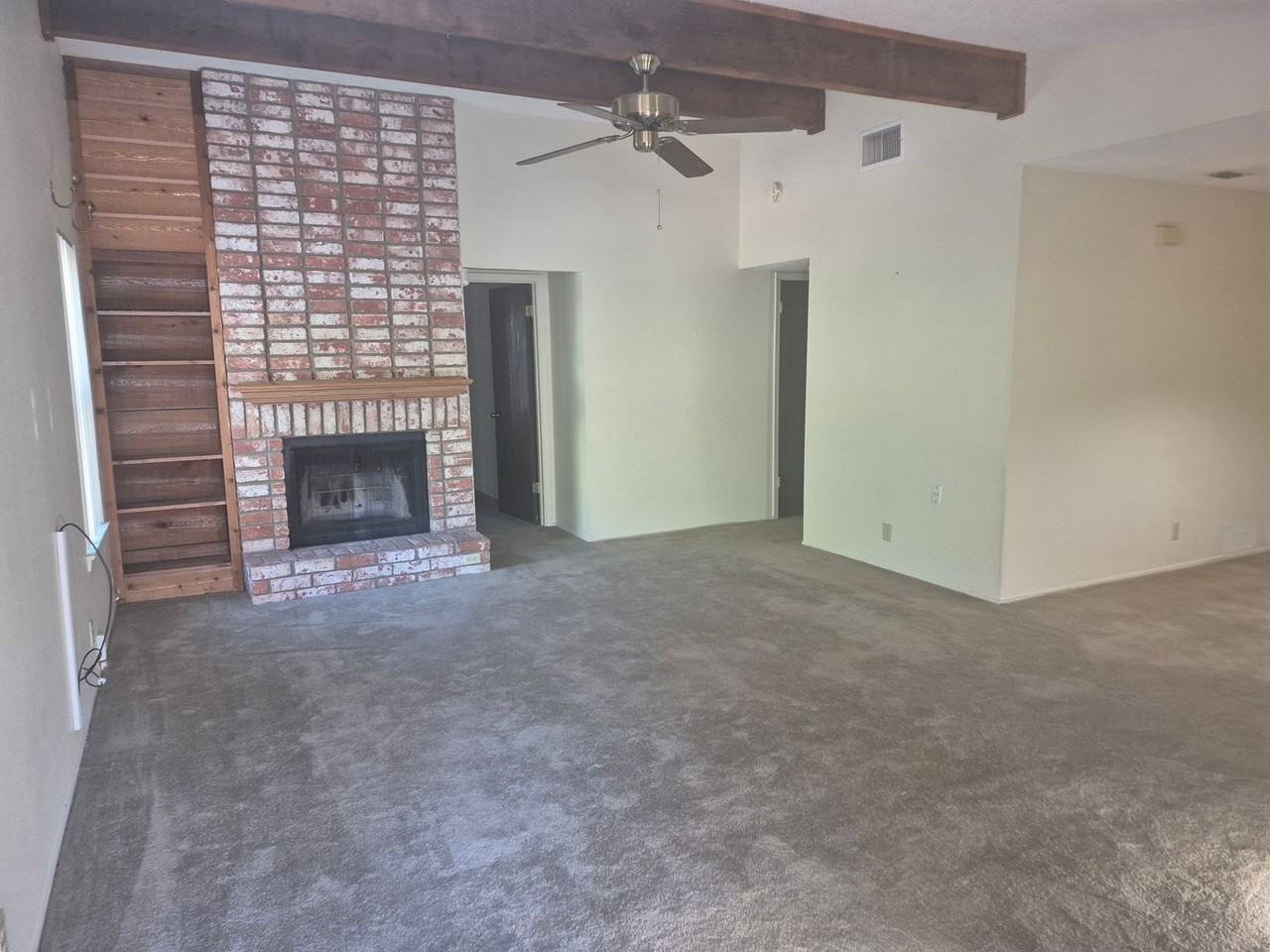 914 W Meadowmere Ln - Photo 2 of 32