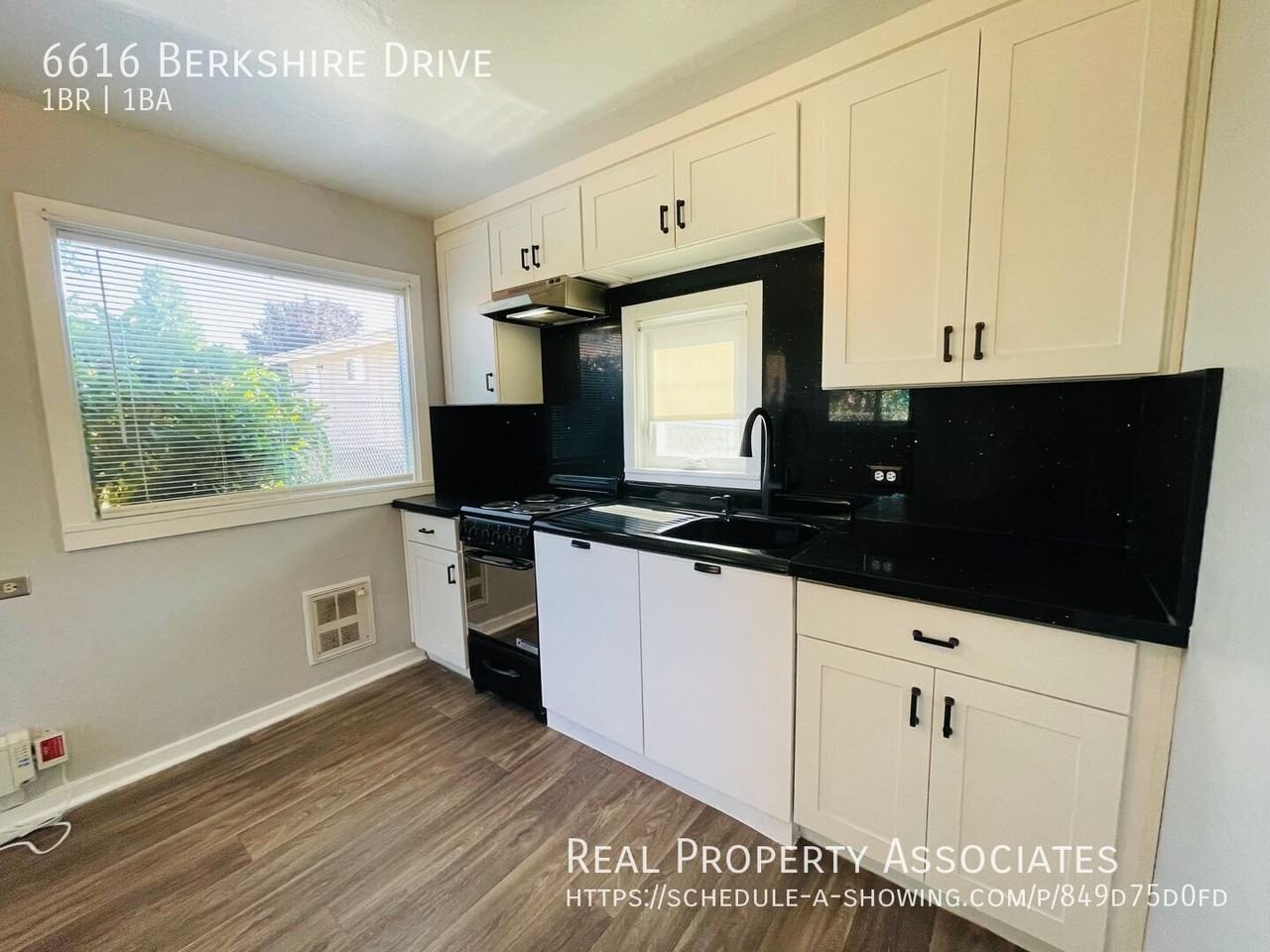 6616 Berkshire Dr - Photo 5 of 15