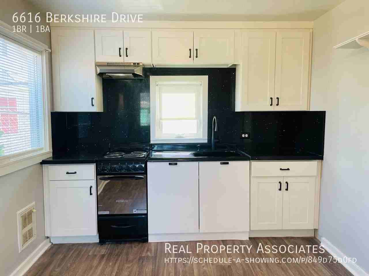 6616 Berkshire Dr - Photo 6 of 15