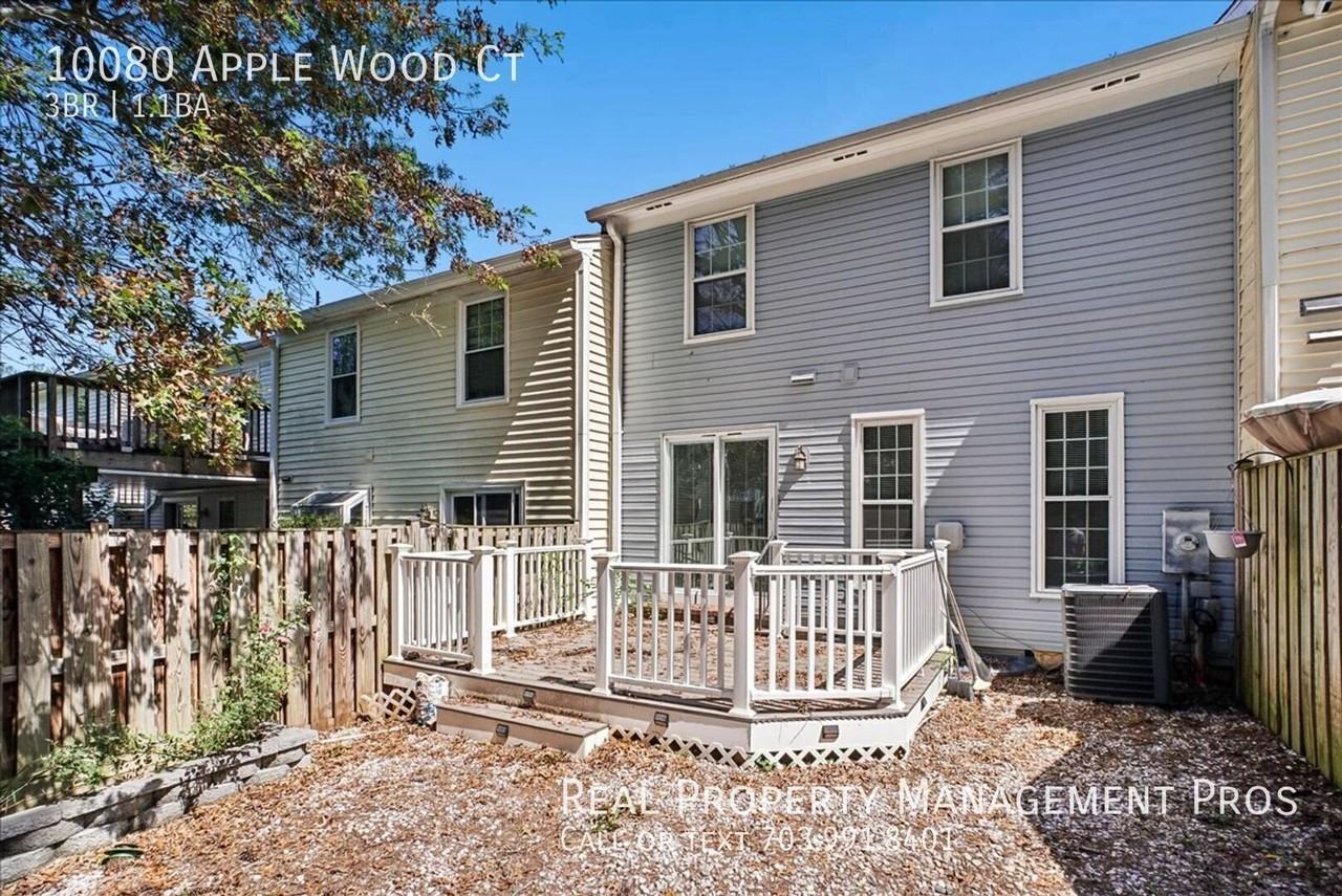10080 Apple Wood Ct - Photo 4 of 47