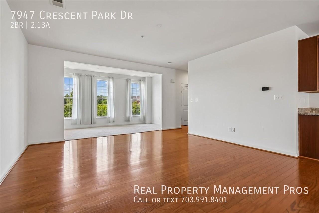7947 Crescent Park Dr - Photo 7 of 42