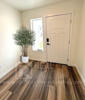 featured image of 845 Golden Bear Ln