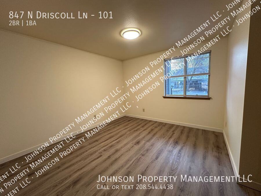 847 N Driscoll Ln #101 - Photo 5 of 12