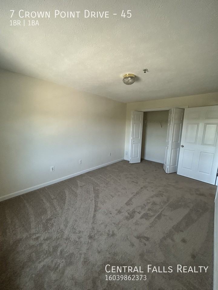 7 Crown Point Dr #45 - Photo 3 of 9