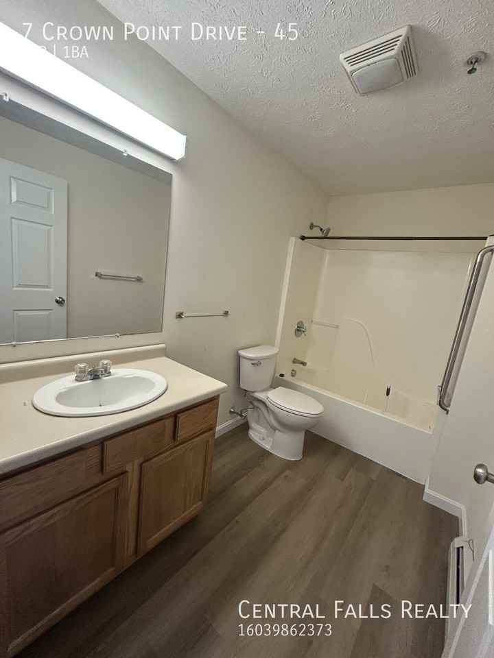 7 Crown Point Dr #45 - Photo 4 of 9