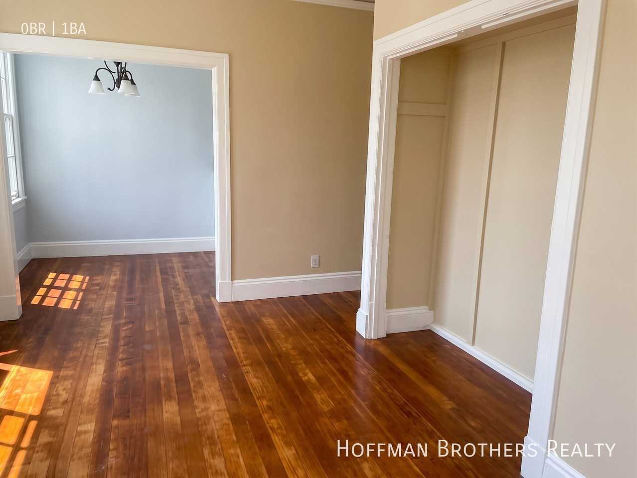 905 2nd St #6 - Photo 4 of 7