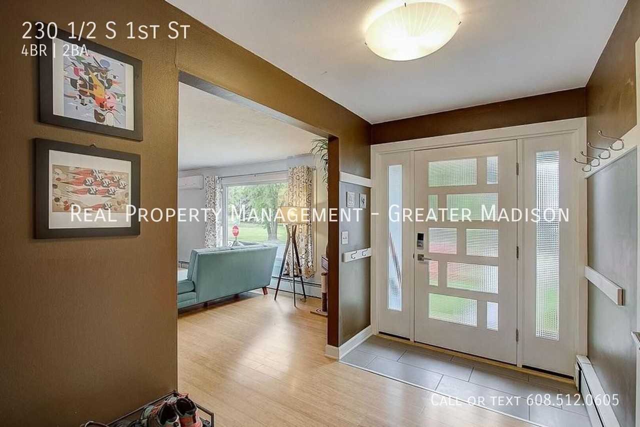 230 1/2 S 1st St - Photo 3 of 22