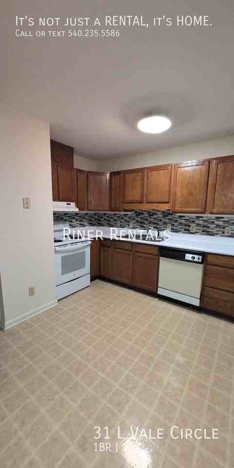31 Vale Cir Apt L - Photo 3 of 5