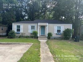 featured image of 506 26th St E