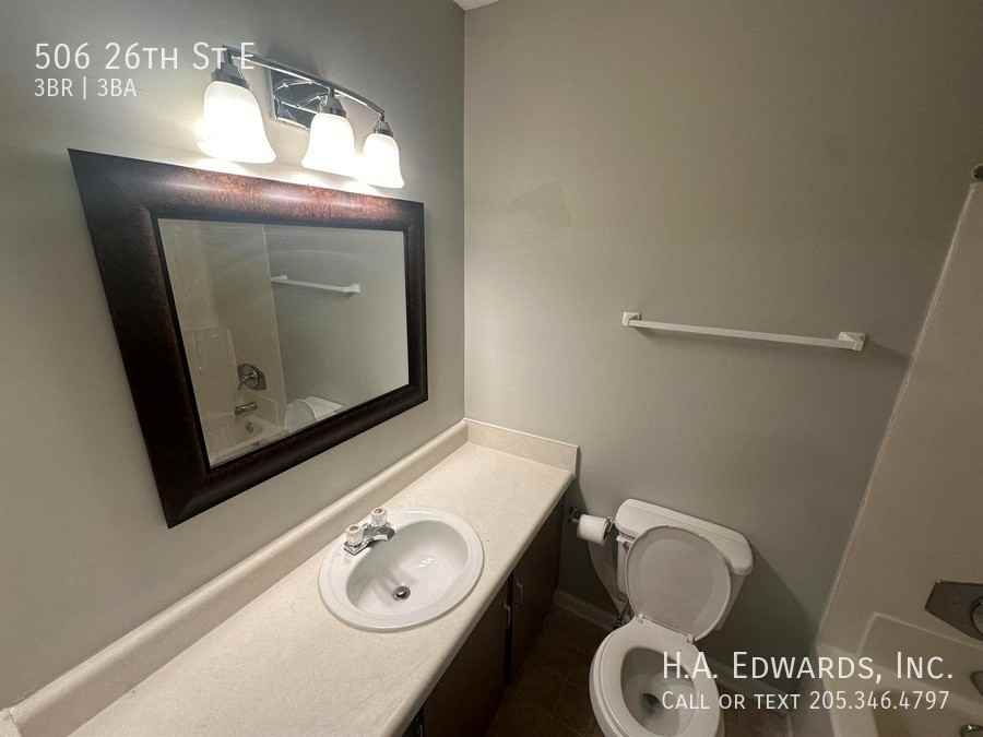 506 26th St E - Photo 3 of 14