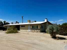 featured image of 6368 6368 - 6370 Tamarisk Ave.