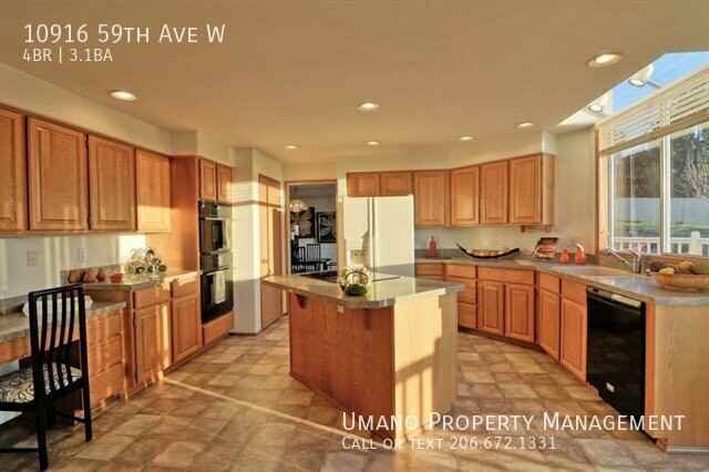 10916 59th Ave W - Photo 5 of 22