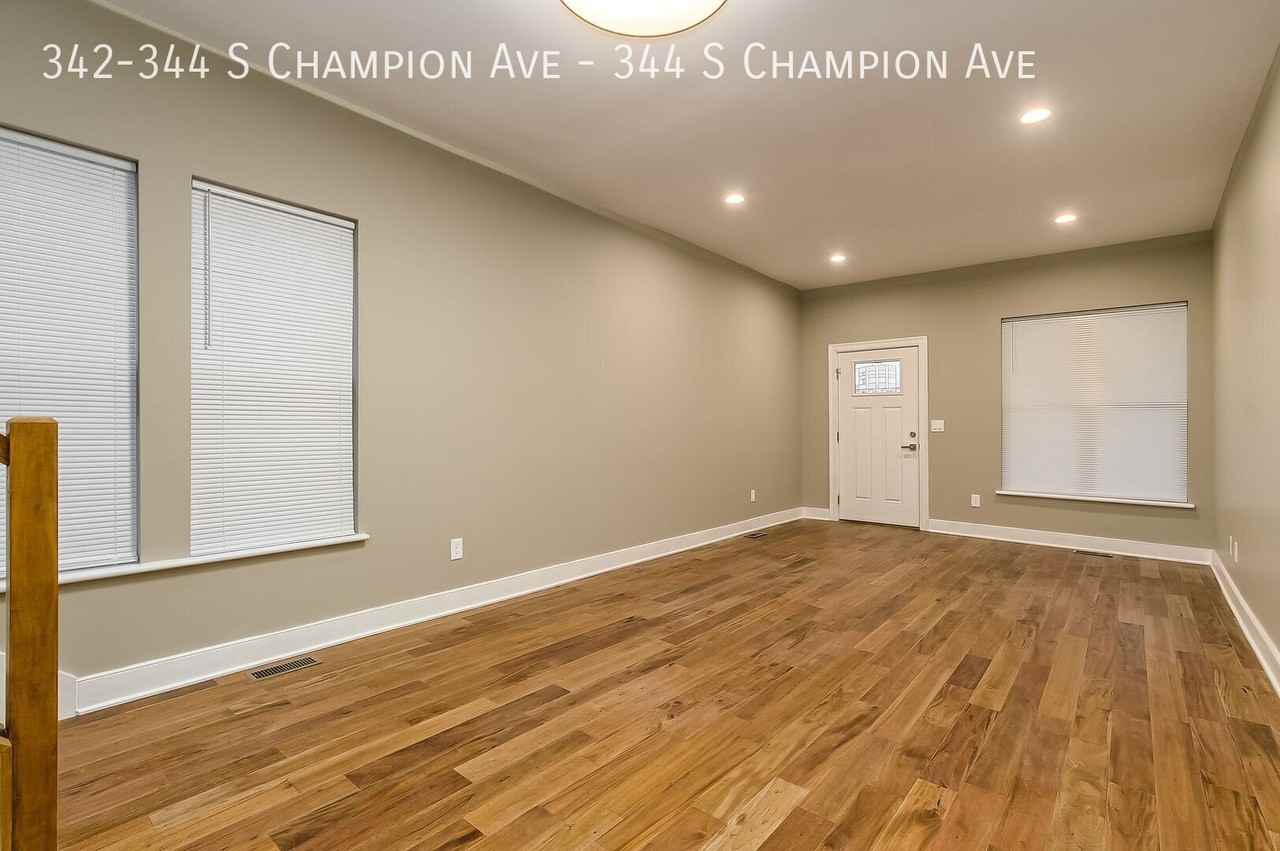 342344 S Champion Ave - Photo 3 of 25