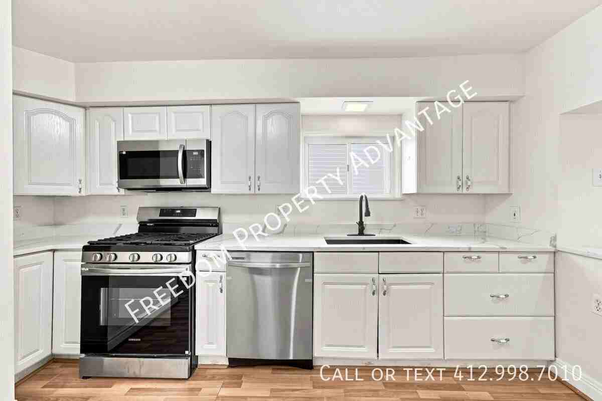 1717 Sidney St - Photo 2 of 37