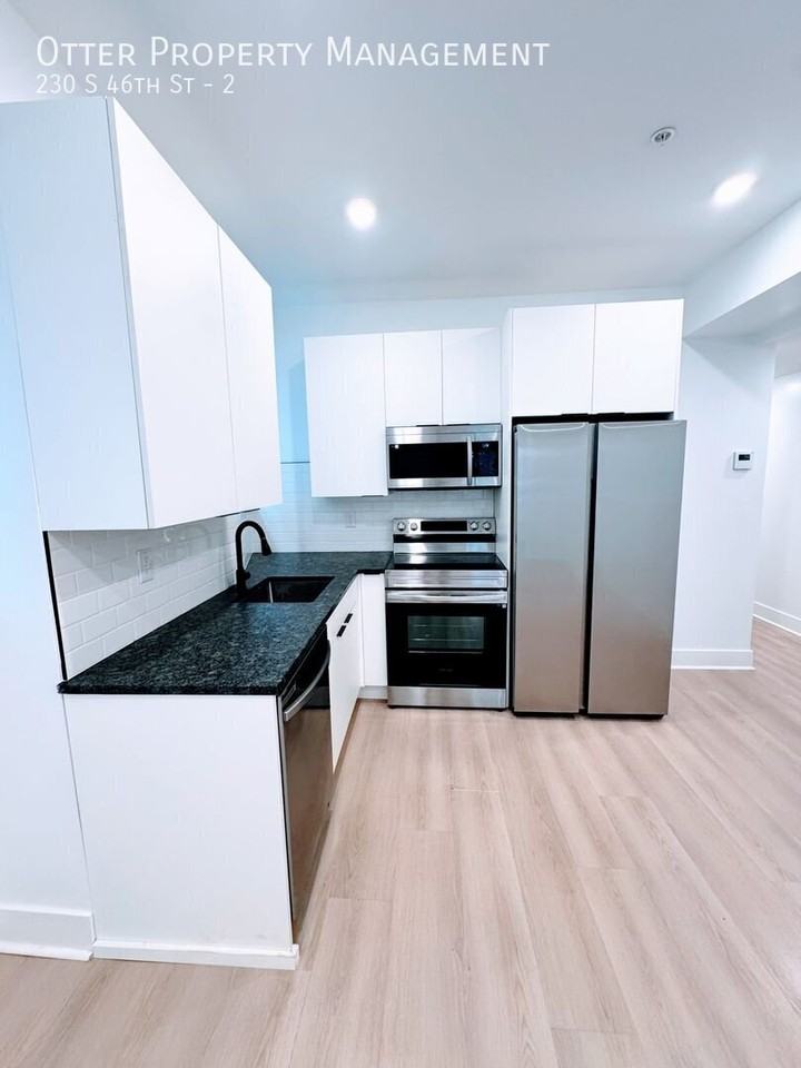 230 S 46th St #2 - Photo 4 of 34