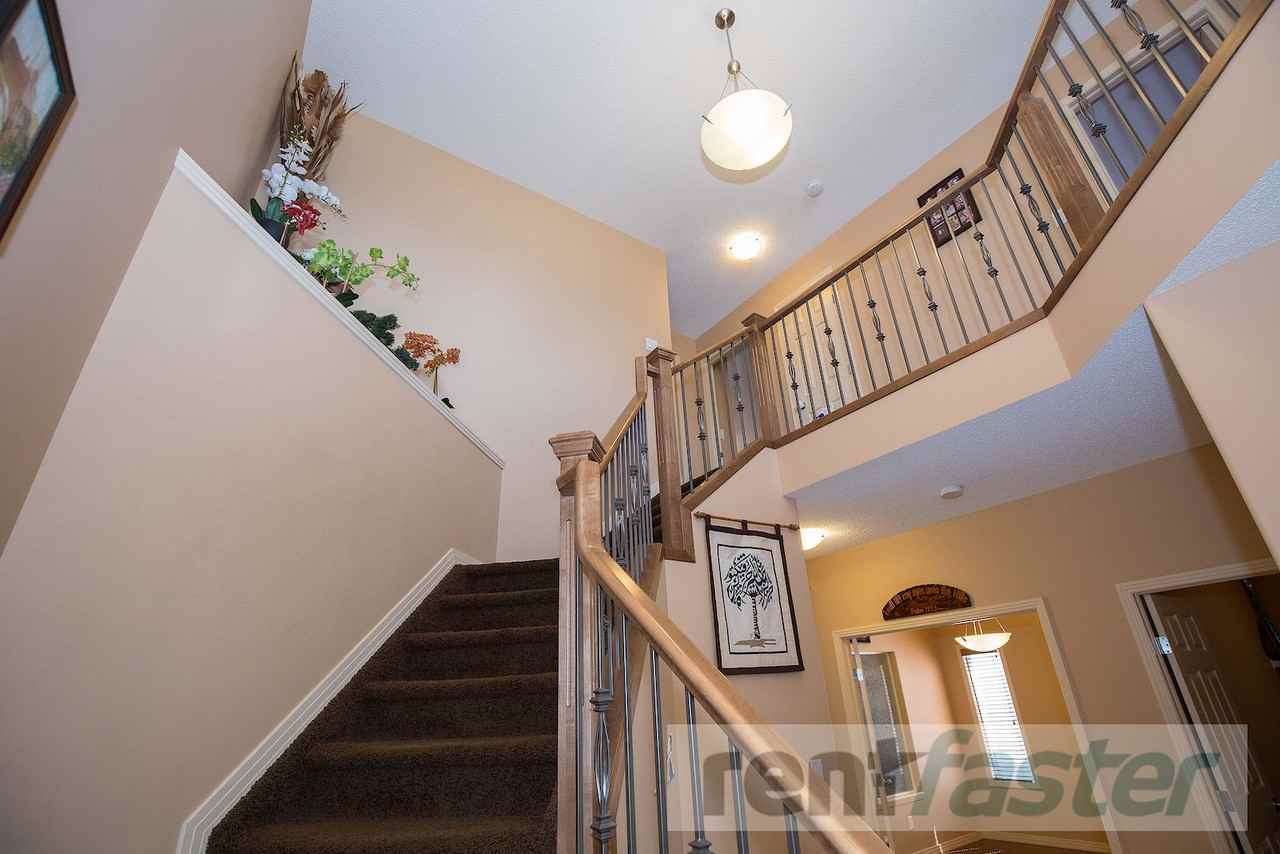 6818 Speaker Vista Nw - Photo 4 of 32