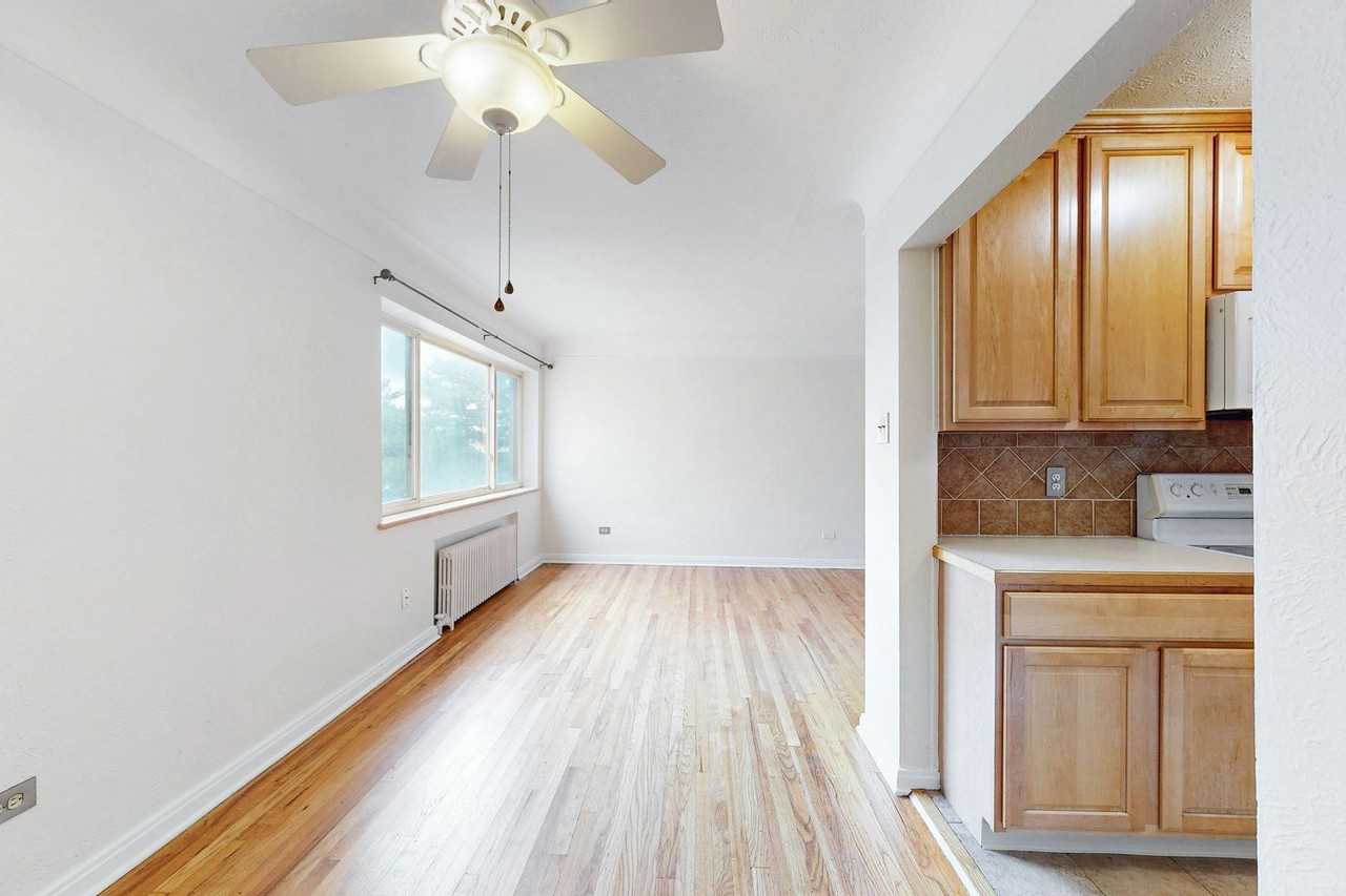 733 E 2nd Ave #304 - Photo 2 of 21