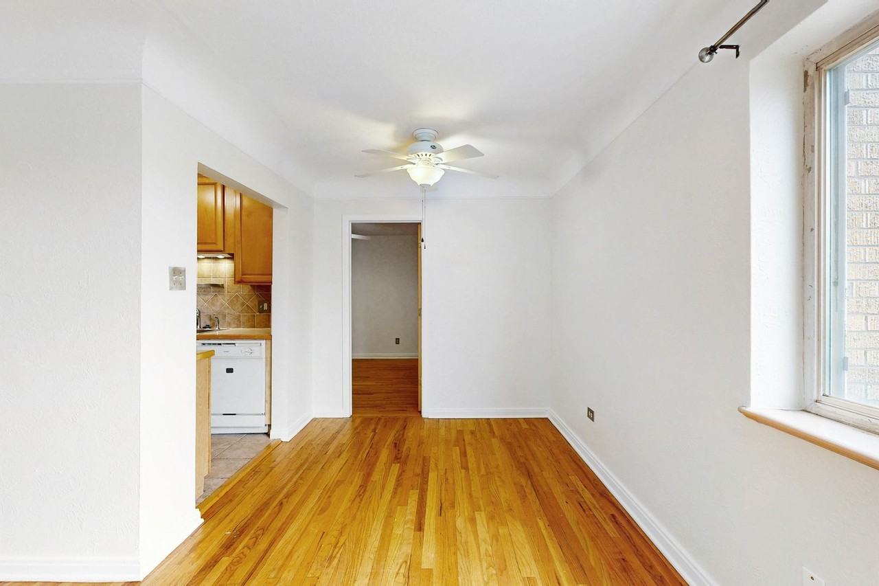 733 E 2nd Ave #304 - Photo 7 of 21