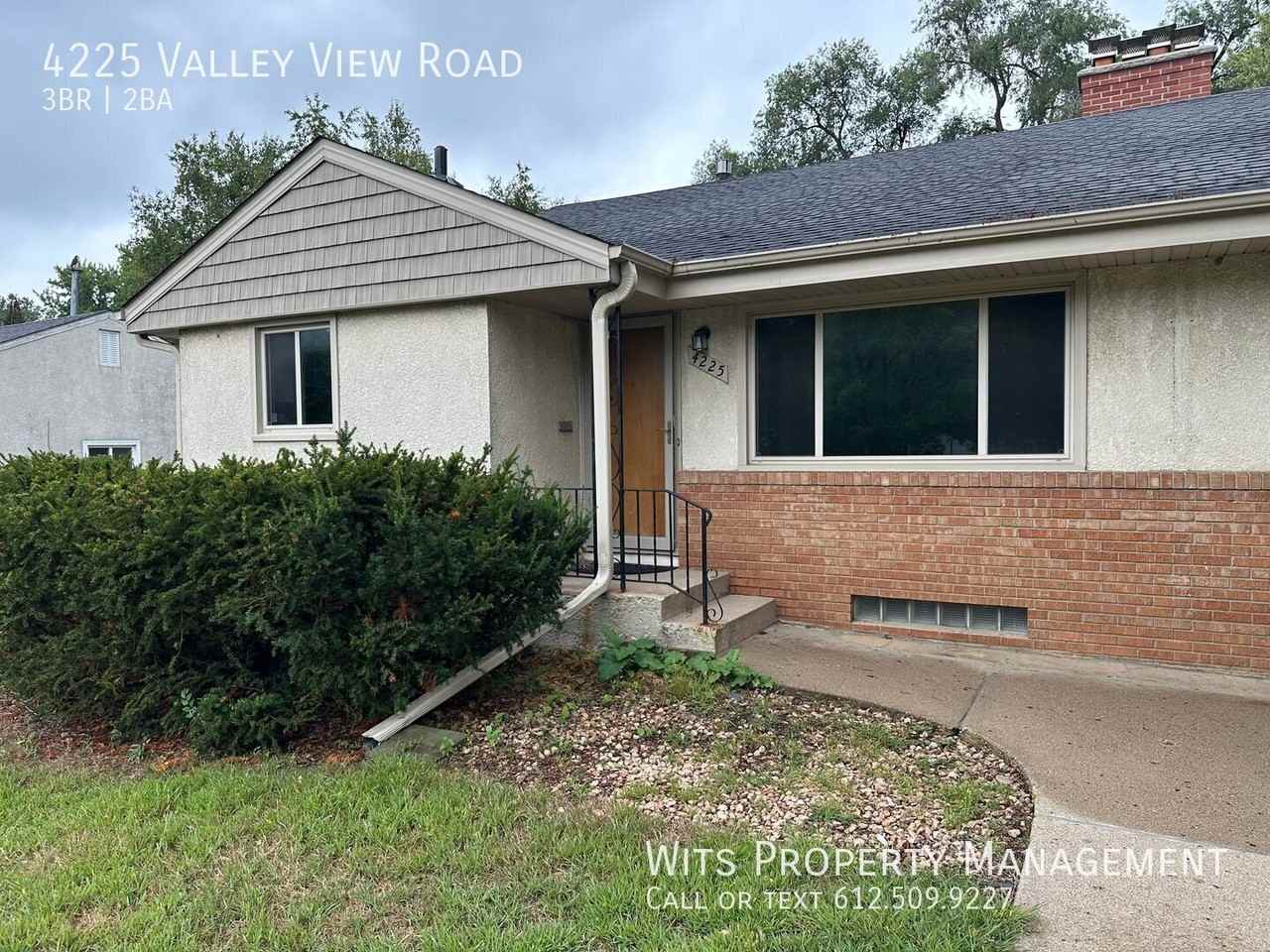 4225 Valley View Rd - Photo 2 of 30