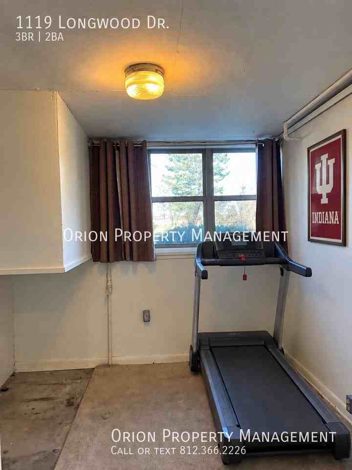 1119 S Longwood Dr - Photo 6 of 13
