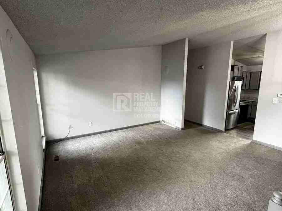 3603 Bobcat Pl - Photo 4 of 28