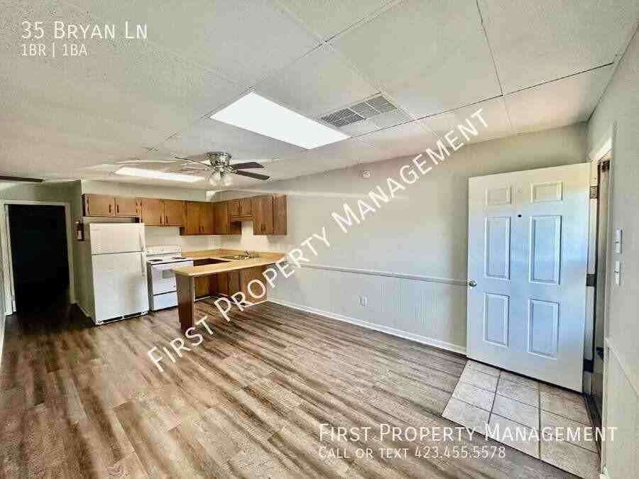 35 Bryan Ln - Photo 2 of 8