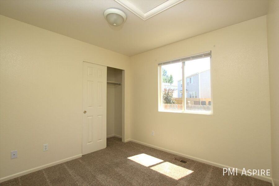 1160 Trout Creek Cir - Photo 7 of 16