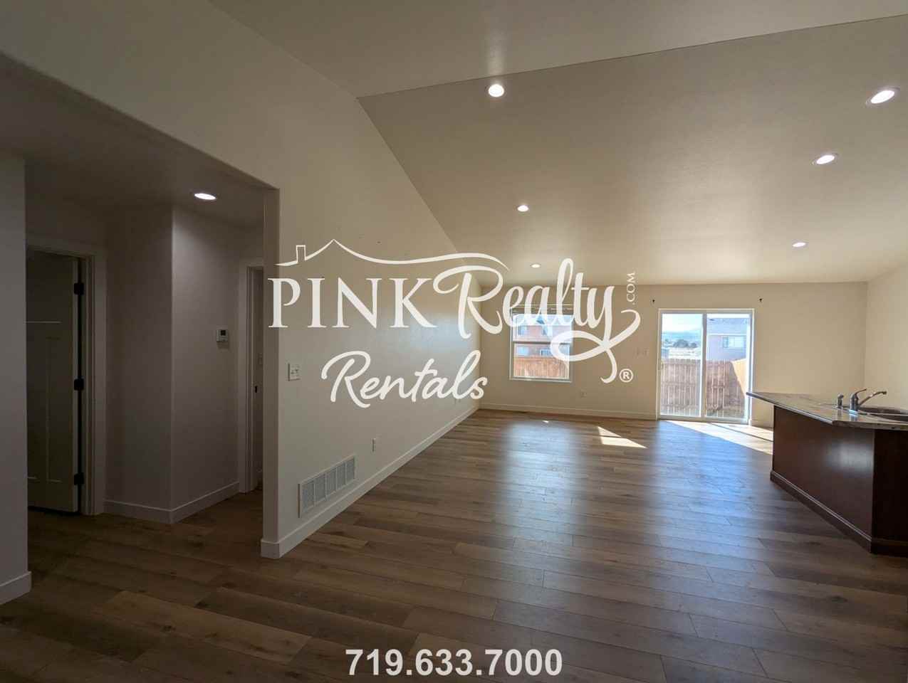 284 W Kyle Dr - Photo 4 of 42