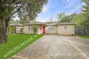 featured image of 3742 Dreyfus St