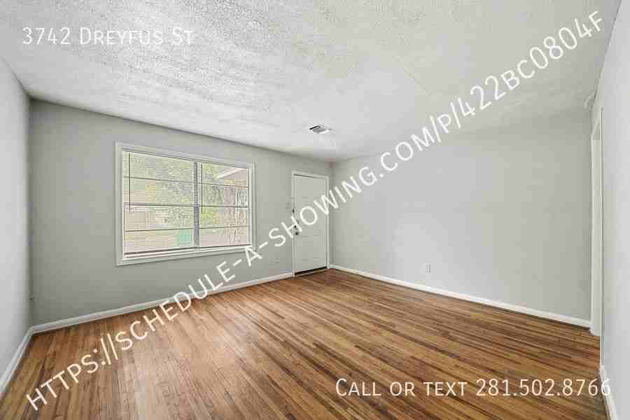 3742 Dreyfus St - Photo 6 of 11