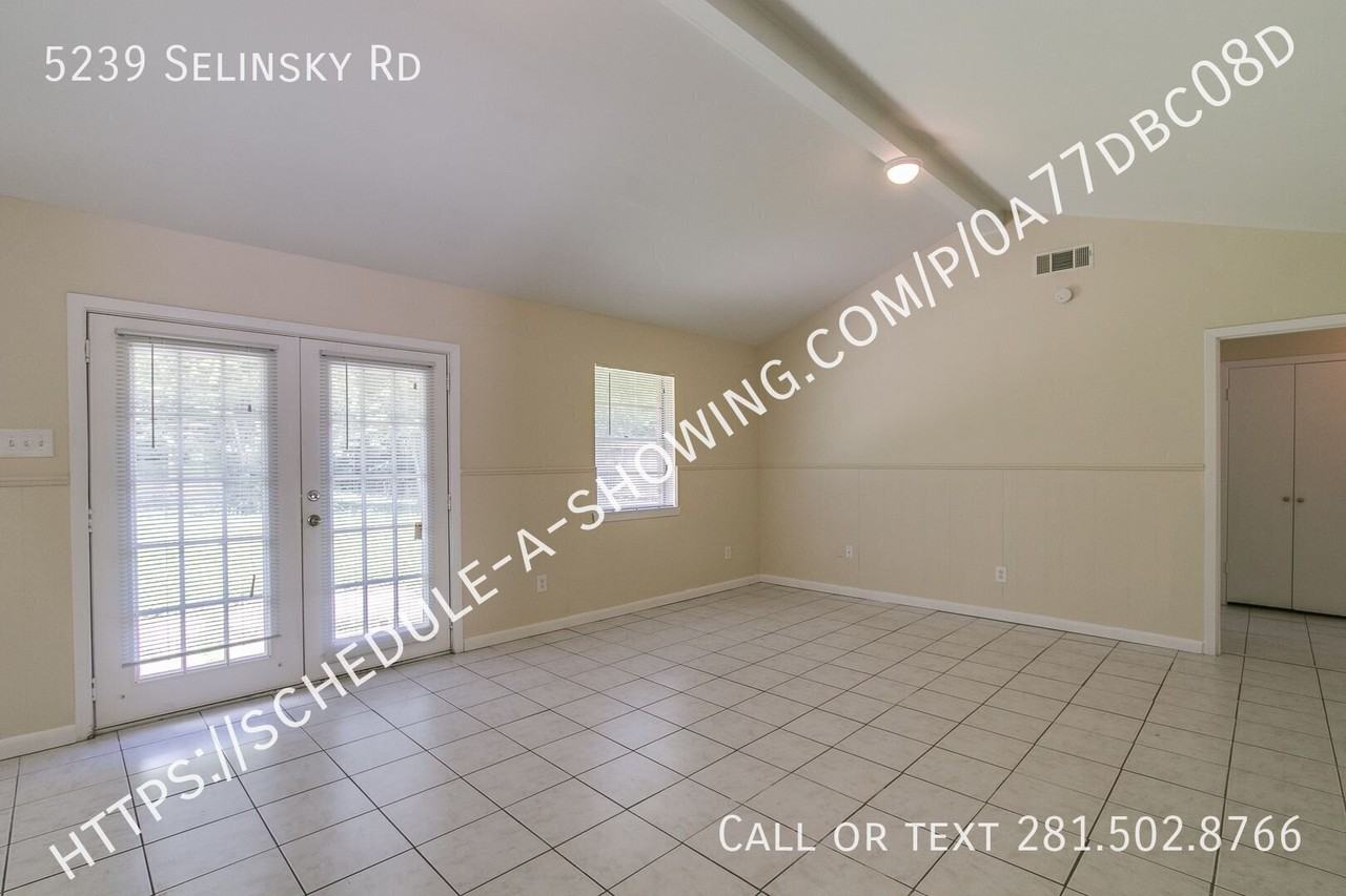 5239 Selinsky Rd - Photo 6 of 12
